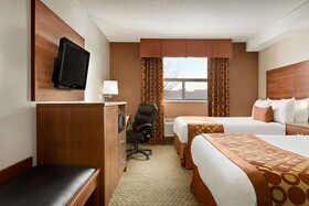 Travelodge by Wyndham Windsor