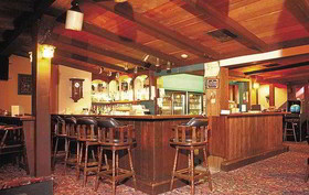 Canadas Best Value Inn & Suites