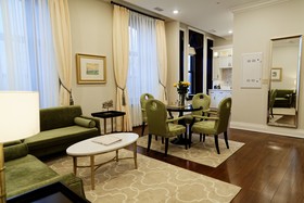 Sydney Boutique Inn & Suites