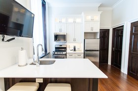Sydney Boutique Inn & Suites