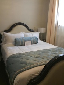 Sydney Boutique Inn & Suites
