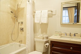 Sydney Boutique Inn & Suites