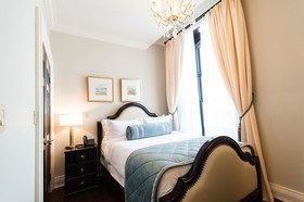 Sydney Boutique Inn & Suites