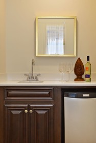 Sydney Boutique Inn & Suites