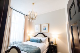 Sydney Boutique Inn & Suites