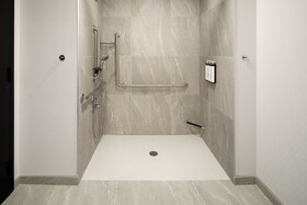 Hyatt Place Montreal Airport