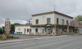 Motel Bel-Eau Inn