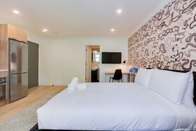 Annexe Hotel
