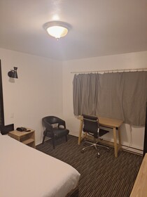 Super 8 by Wyndham Montreal