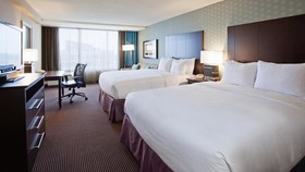 DoubleTree by Hilton Pointe Claire Montreal Airport West