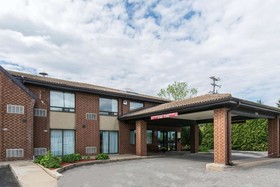 Econo Lodge Airport