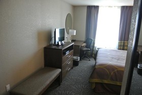 Home Inn & Suites Lloydminster