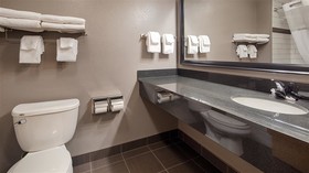 Best Western Plus Eastgate Inn & Suites