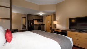 Best Western Plus Eastgate Inn & Suites