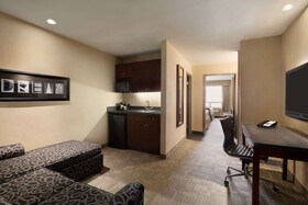 Days Inn by Wyndham Regina Airport West