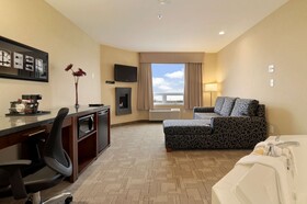 Days Inn by Wyndham Regina Airport West