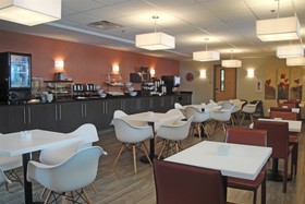 Best Western Plus Airport Inn & Suites