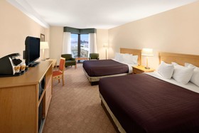 Travelodge Hotel by Wyndham Saskatoon