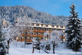 Villars Lodge