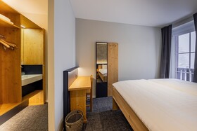Villars Lodge