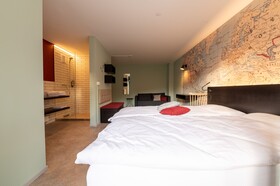 Emma's Hotel Bed & Breakfast