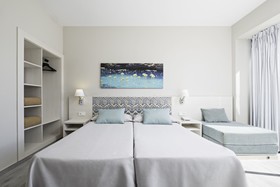 azuLine Hotel Llevant