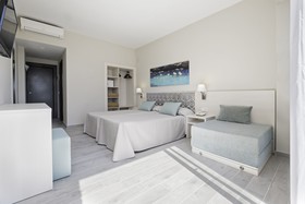 azuLine Hotel Llevant