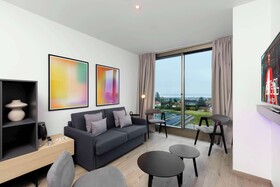 Yotel Geneva Lake