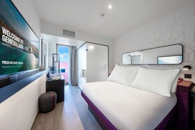 Yotel Geneva Lake
