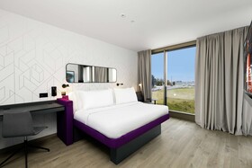 Yotel Geneva Lake