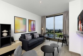 Yotel Geneva Lake