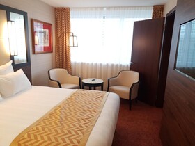 Nash Suites Hotel
