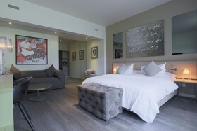 Chez Maman Boutique-Hotel & Restaurant