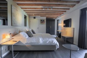 Chez Maman Boutique-Hotel & Restaurant