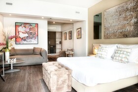 Chez Maman Boutique-Hotel & Restaurant