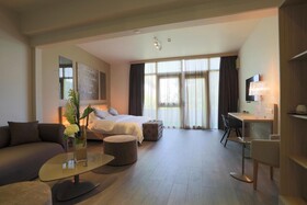 Chez Maman Boutique-Hotel & Restaurant