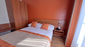 International & Terminus