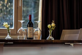 Waldhotel Fletschhorn - Panoramic Retreat in Saas Fee