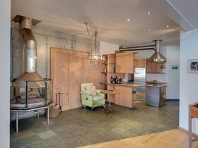 Backstage Hotel Serviced Apartments