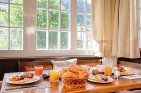 Hotel & Solebad Arca