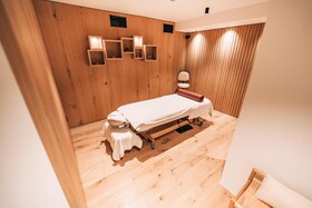 Swiss Alpine Hotel Allalin