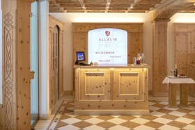 Swiss Alpine Hotel Allalin