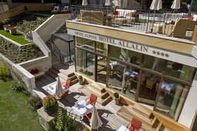 Swiss Alpine Hotel Allalin