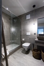 Seven Boutique Hotel