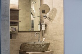 Seven Boutique Hotel