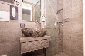 Seven Boutique Hotel