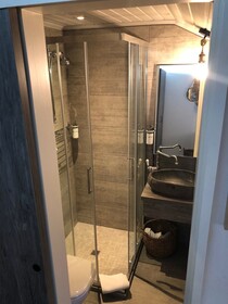 Seven Boutique Hotel