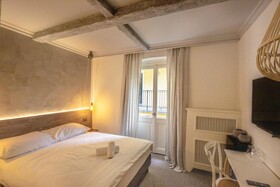 Seven Boutique Hotel