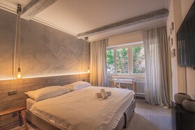 Seven Boutique Hotel