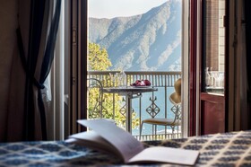 International au Lac